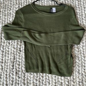 H&M long sleeve knit top